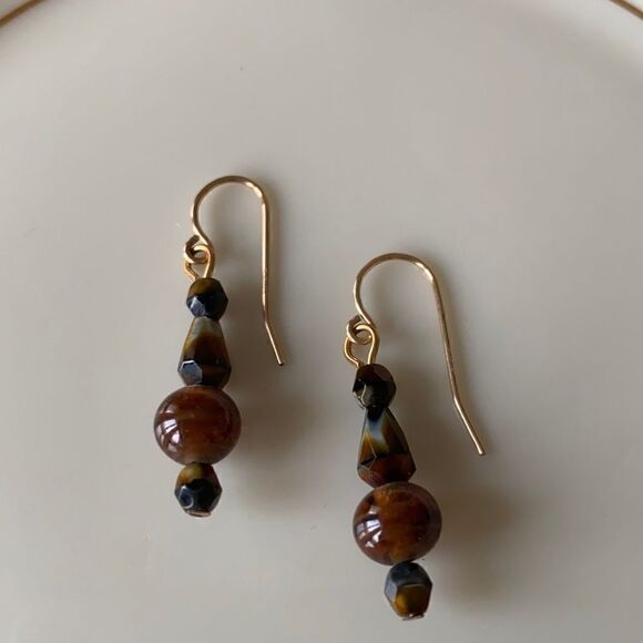14k  gold  earrings - Picture 1 of 3